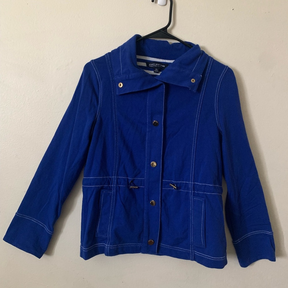 Jones New York Blue and White Striped Top